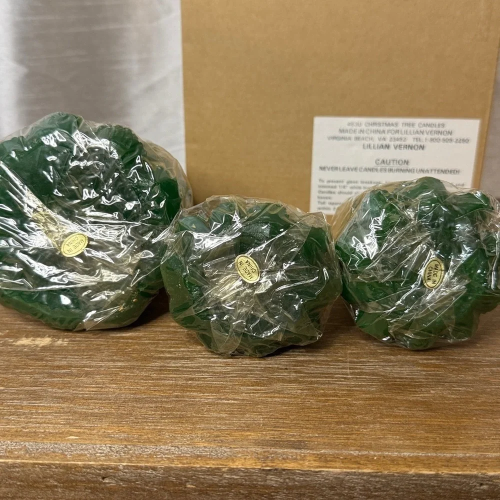 Lillian Vernon Christmas Tree Candles 463U Green Gold Set of 3 1997